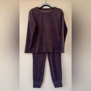 Purple velvet lounge set